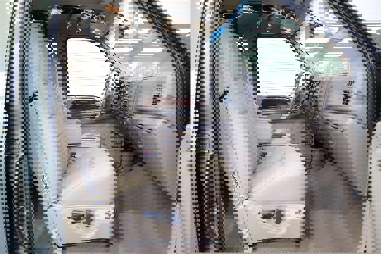 Used 2001 Ford Excursion Limited image 63