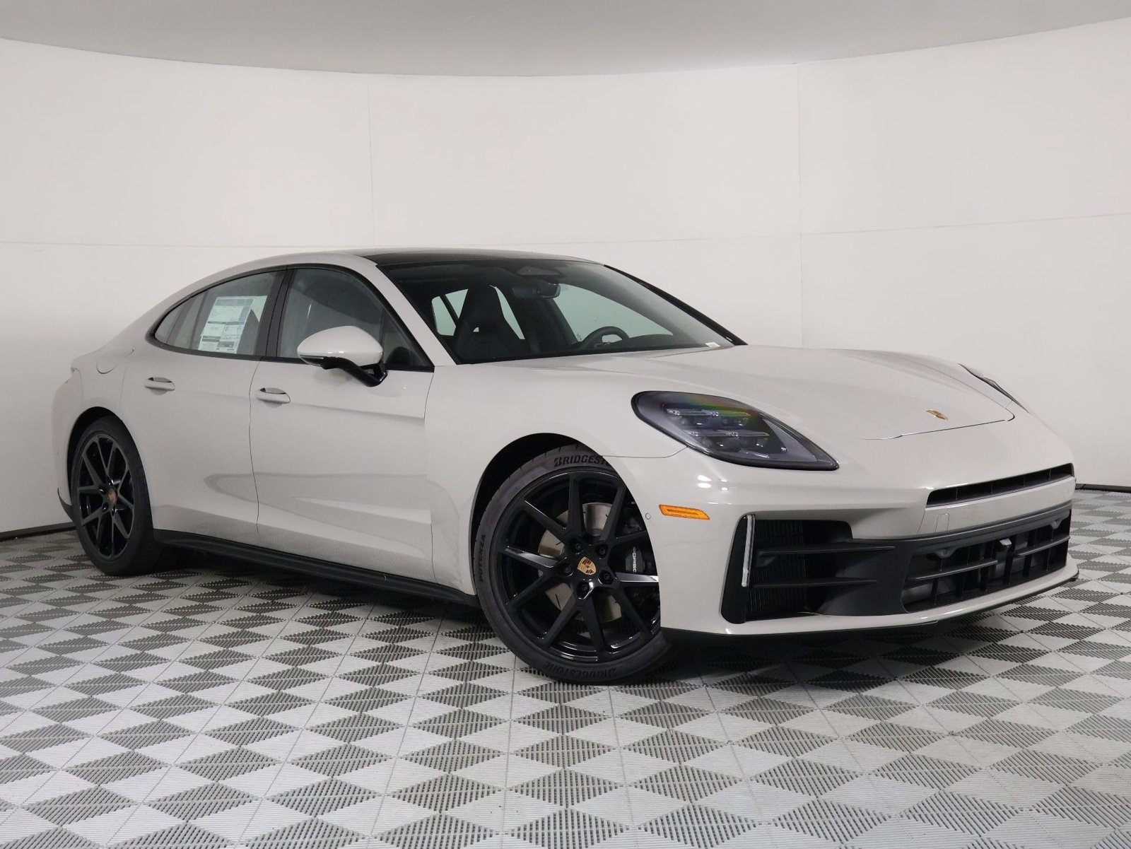 New 2026 Porsche Panamera RWD image 9