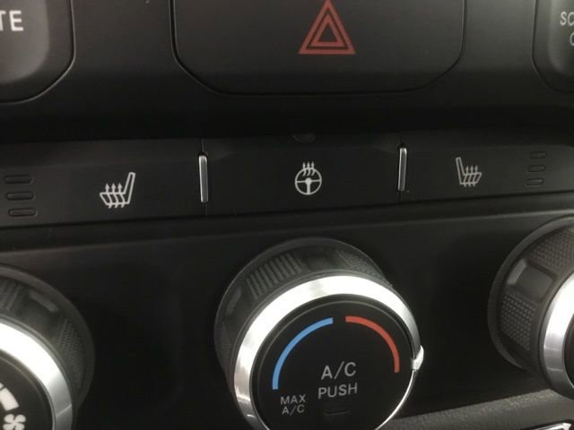 Used 2024 RAM 3500 Big Horn w/ Towing Technology Group image 29