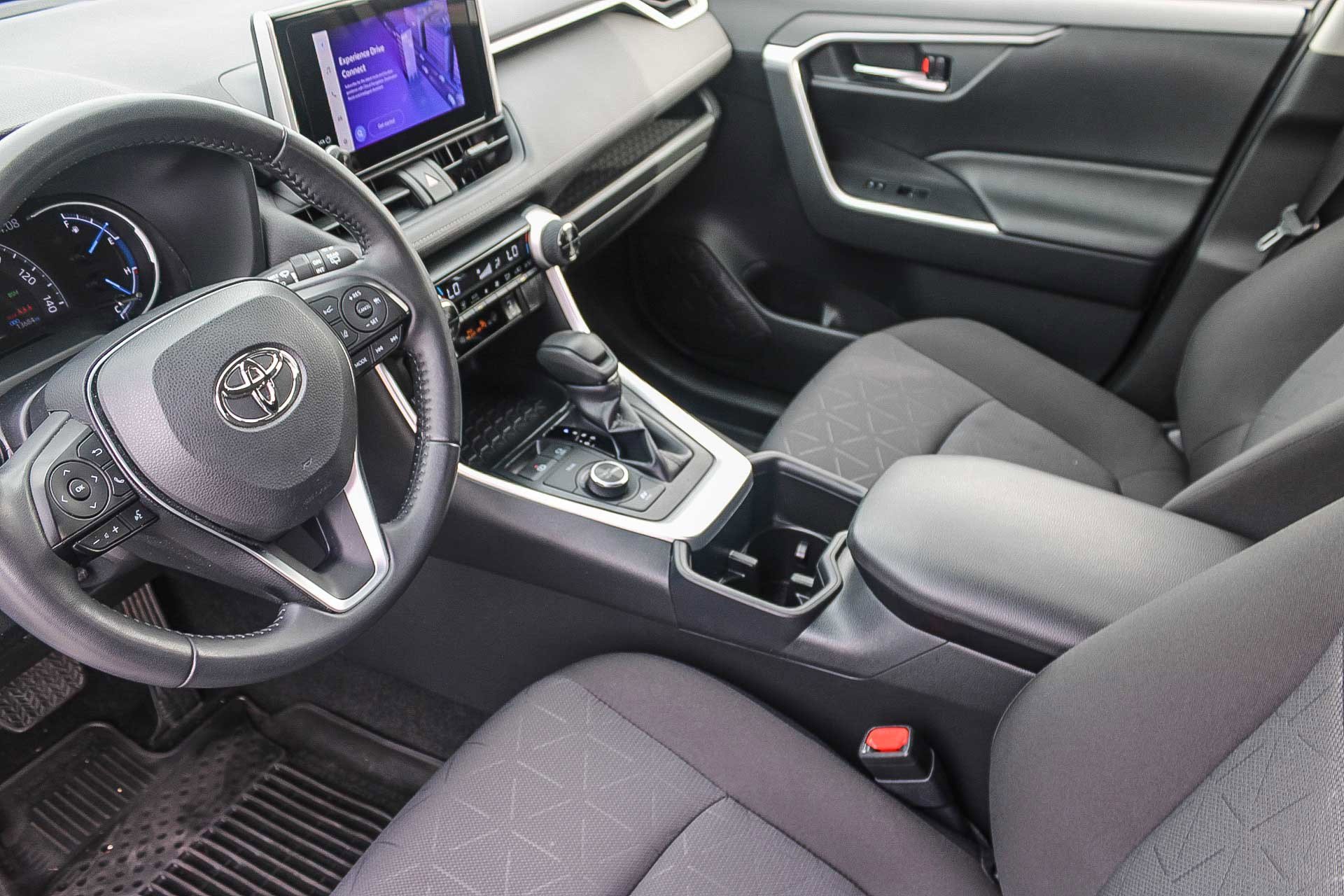 Certified 2023 Toyota RAV4 XLE w/ Convenience Package image 18