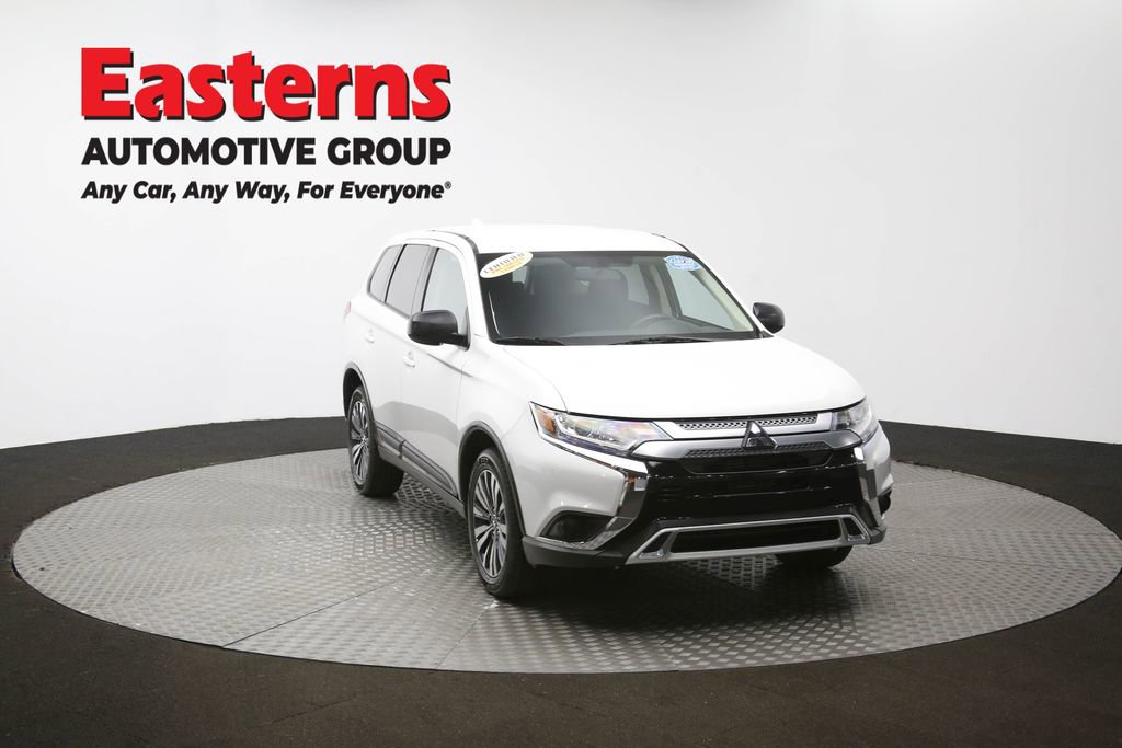Used 2020 Mitsubishi Outlander ES image 50