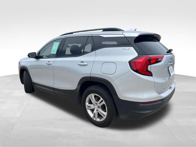 Used 2020 GMC Terrain SLE w/ Driver Convenience Package FWD image 4