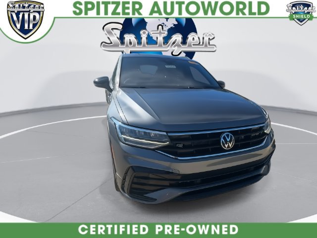 Used 2023 Volkswagen Tiguan SE R-Line AWD/4WD image 4