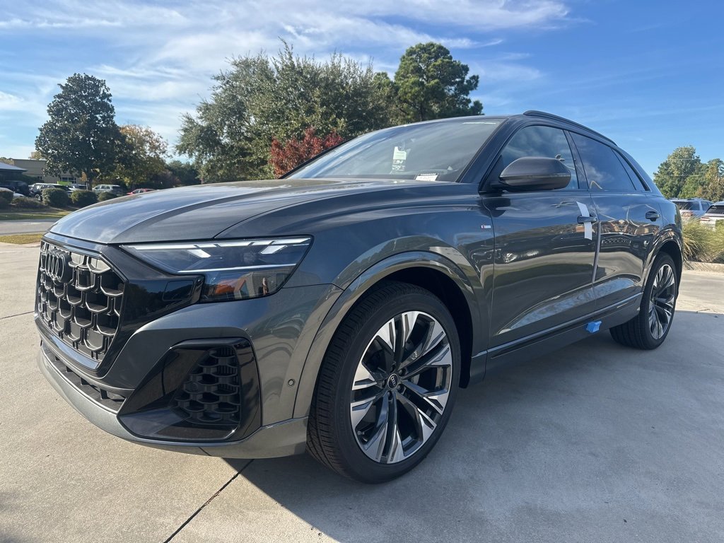 New 2026 Audi Q8 Premium Plus