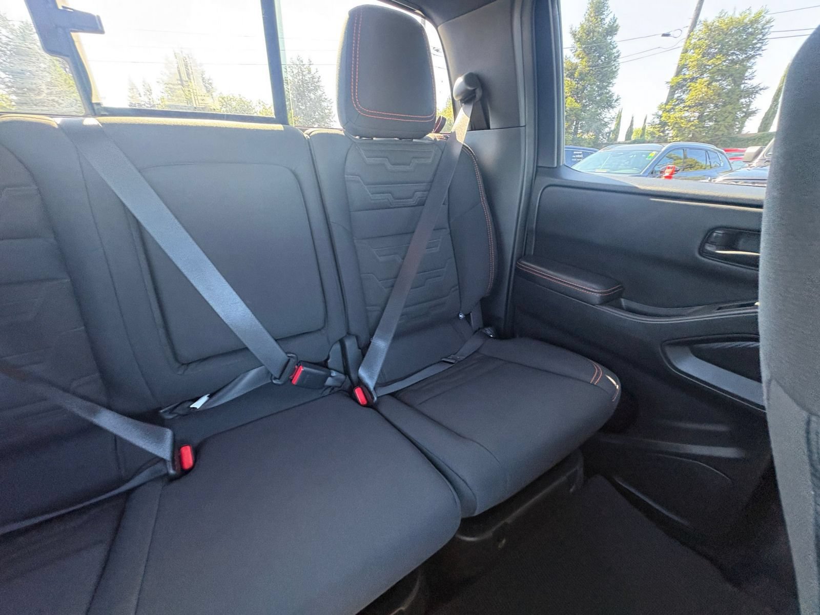 Used 2026 Nissan Frontier PRO-4X AWD/4WD image 36