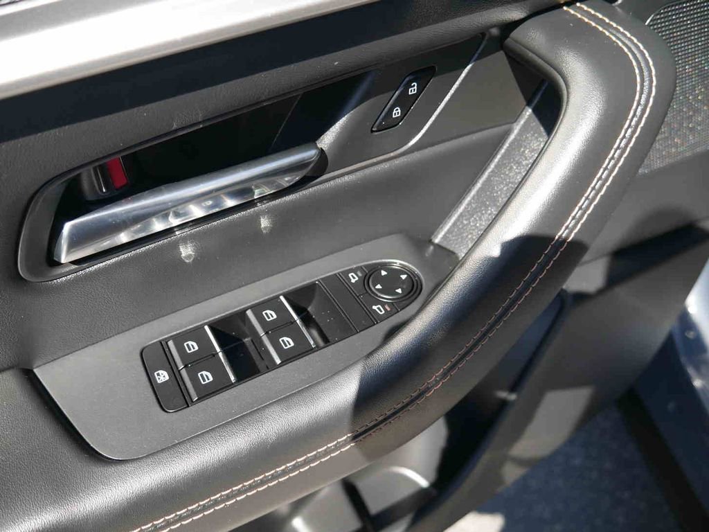 Used 2025 MAZDA CX-70 3.3 Turbo w/ Preferred Package image 26