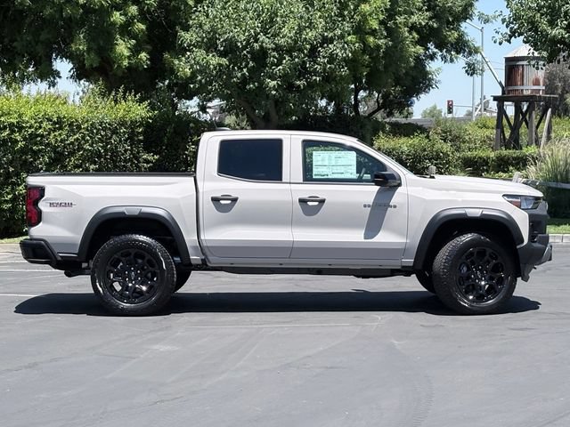New 2026 Chevrolet Colorado Trail Boss w/ Midnight Edition AWD/4WD image 3