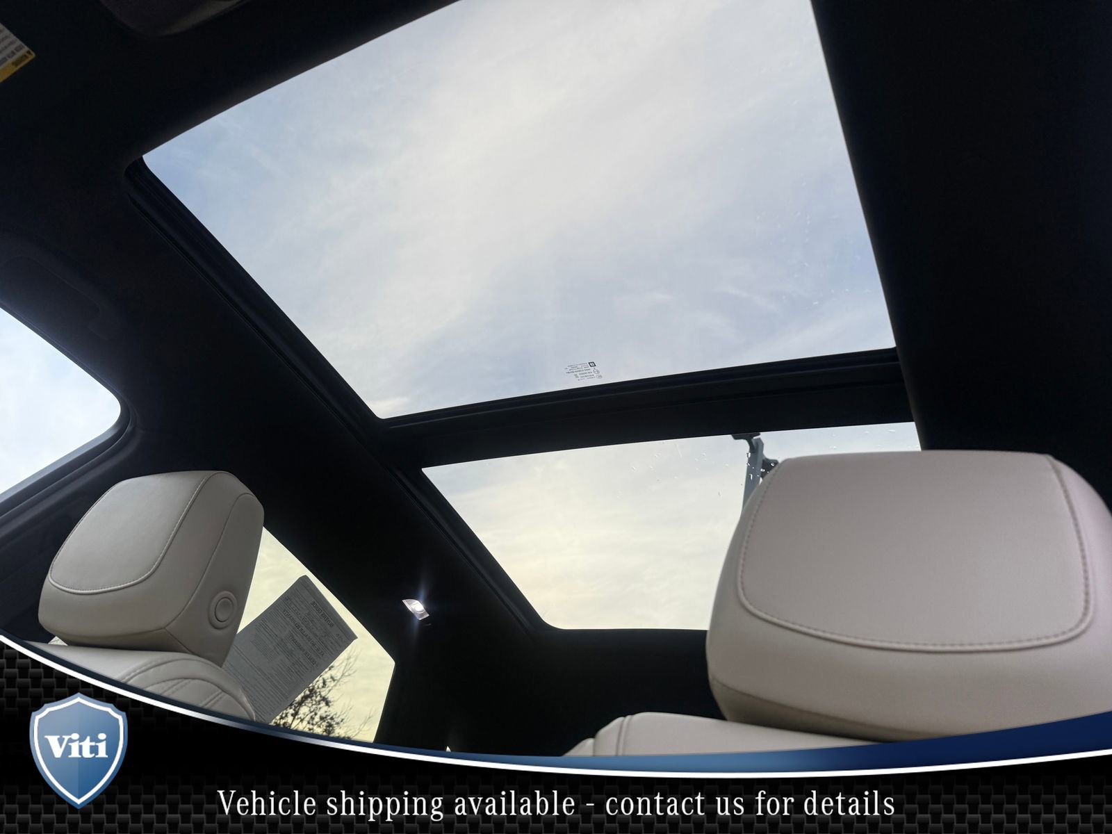 Used 2018 Cadillac XT5 Luxury w/ Driver Awareness Package image 19