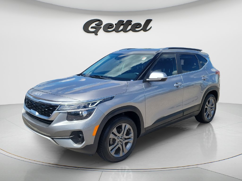 Used 2023 Kia Seltos S w/ Navigation Package