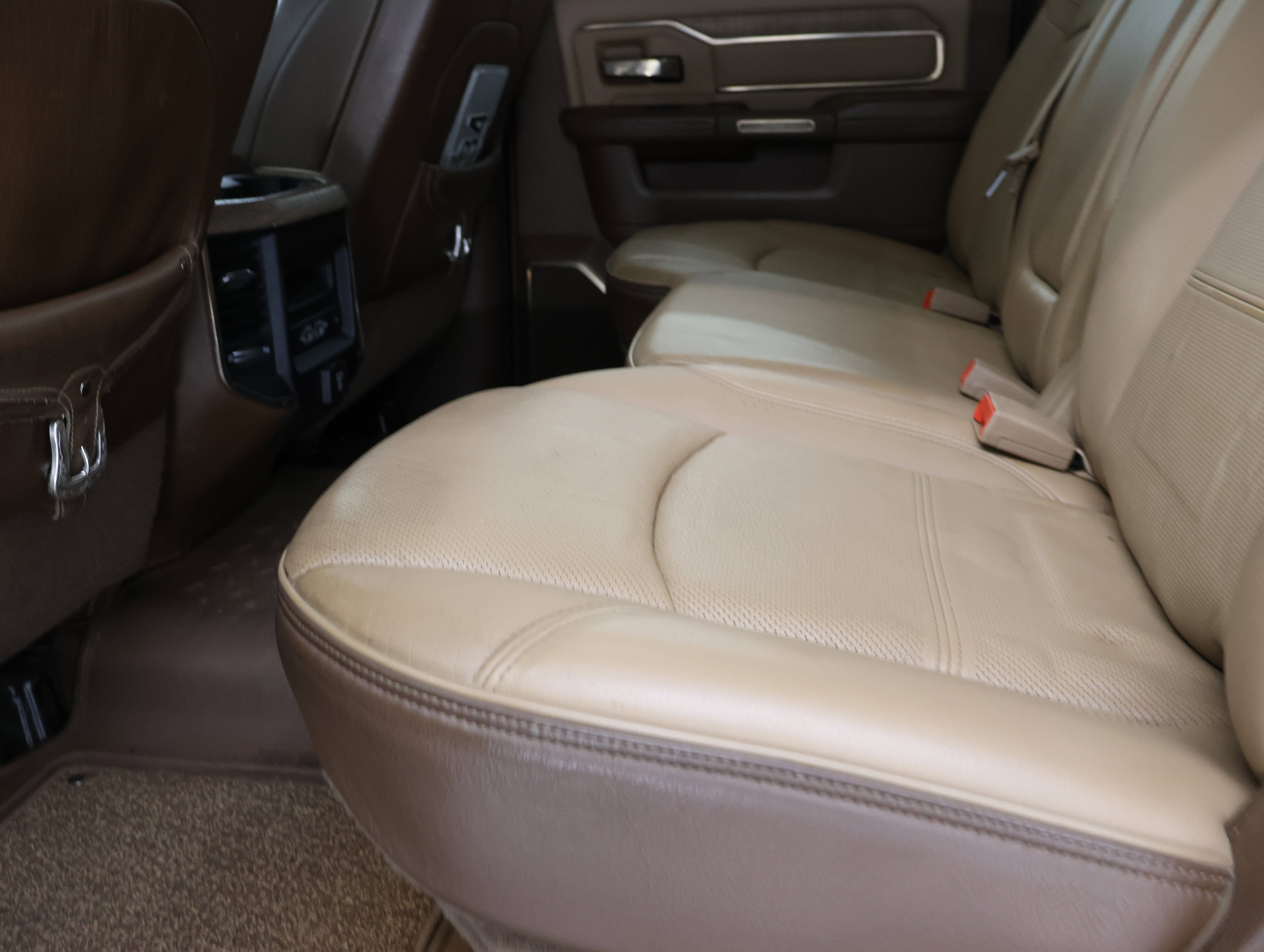 Used 2019 RAM 2500 Limited AWD/4WD image 40