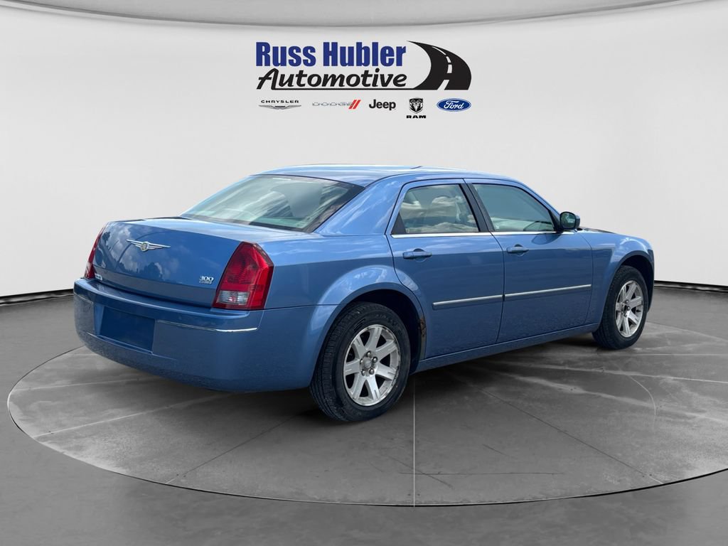 Used 2007 Chrysler 300 Touring RWD image 7