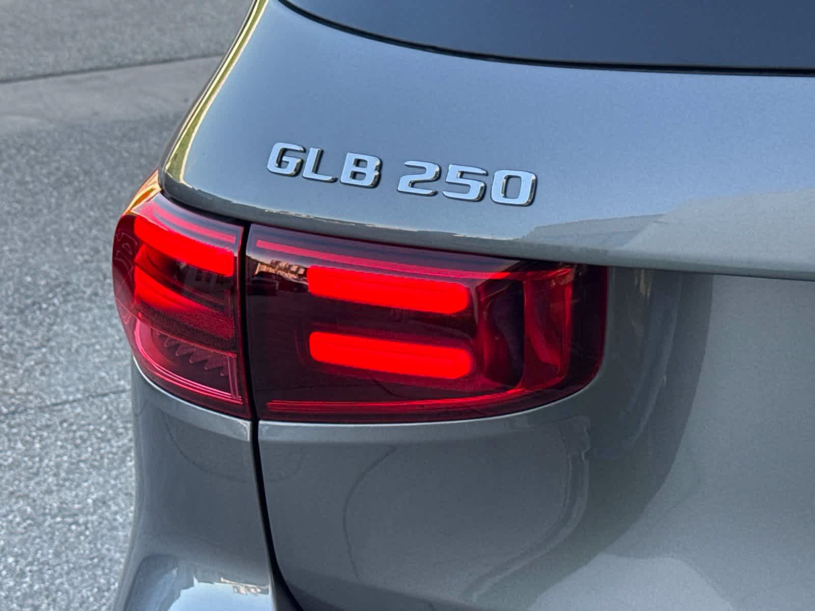 New 2026 Mercedes-Benz GLB 250 4MATIC image 13