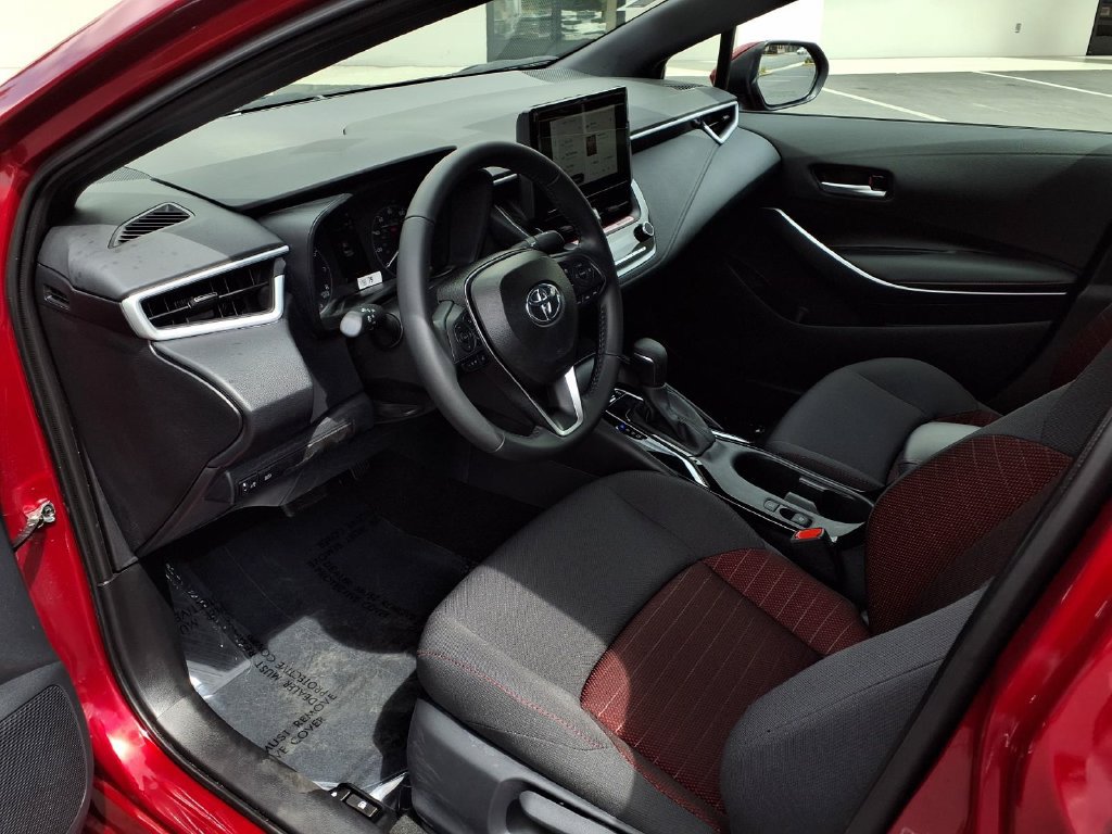 Certified 2024 Toyota Corolla SE w/ SE Premium Package FWD image 17