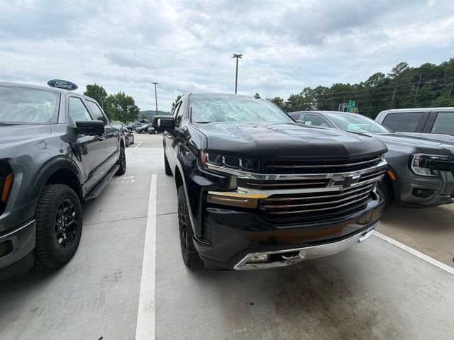 Used 2020 Chevrolet Silverado 1500 High Country w/ Technology Package AWD/4WD image 7