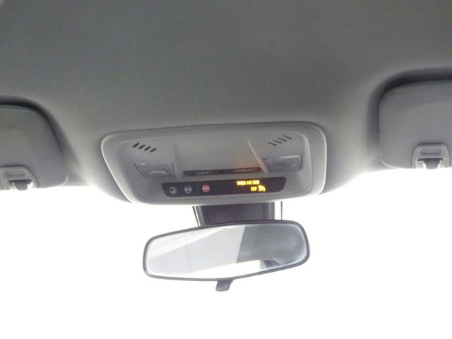 Used 2022 Chevrolet Malibu LT image 24