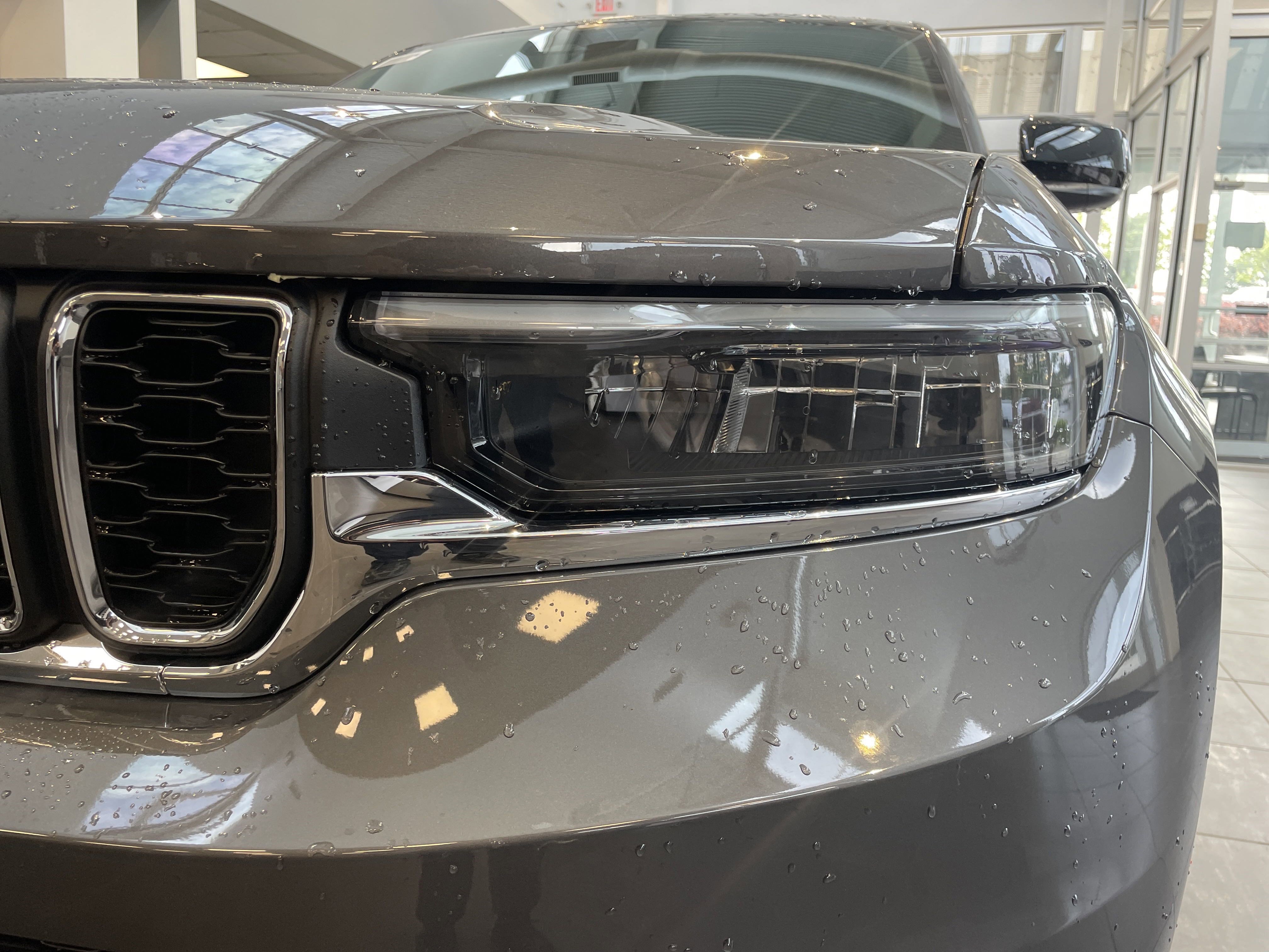 Certified 2025 Jeep Grand Cherokee L Laredo w/ Luxury Tech Group I RWD image 5