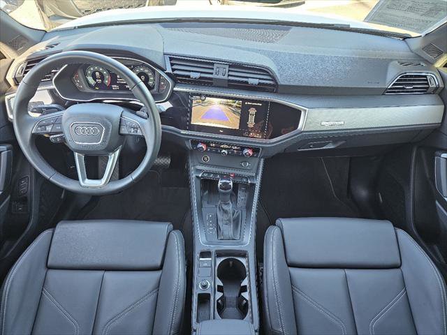 Certified 2025 Audi Q3 2.0T Premium w/ Convenience Package AWD/4WD image 4