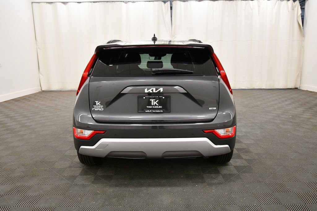 Certified 2025 Kia Niro EX FWD image 6