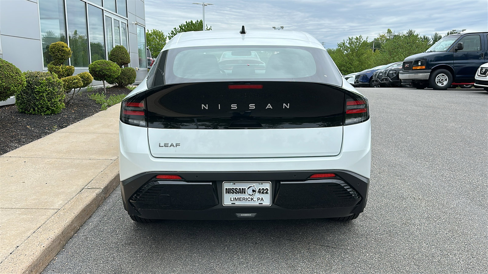 New 2026 Nissan Leaf w/ Floor Mat Package (S+) FWD image 4
