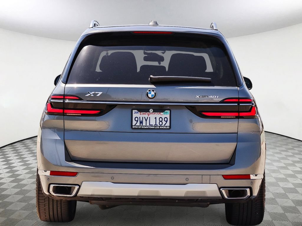 Used 2026 BMW X7 xDrive40i w/ Premium Package AWD/4WD image 5