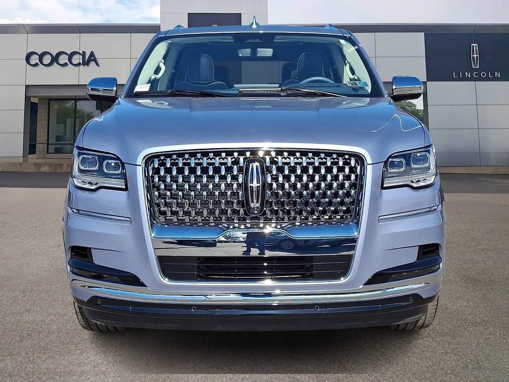 Certified 2024 Lincoln Navigator Black Label image 2