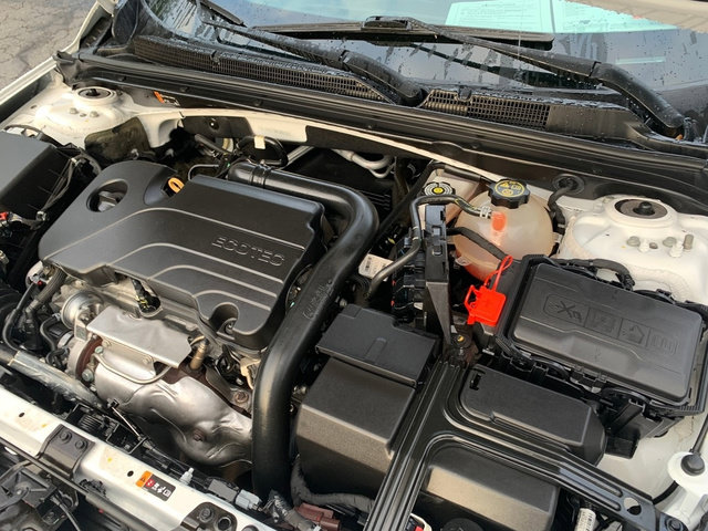 Used 2021 Chevrolet Malibu RS FWD image 27