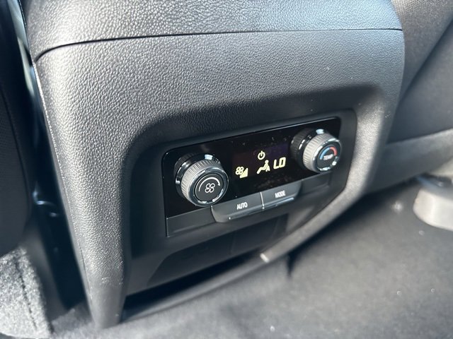 New 2026 Chevrolet Traverse LT image 22