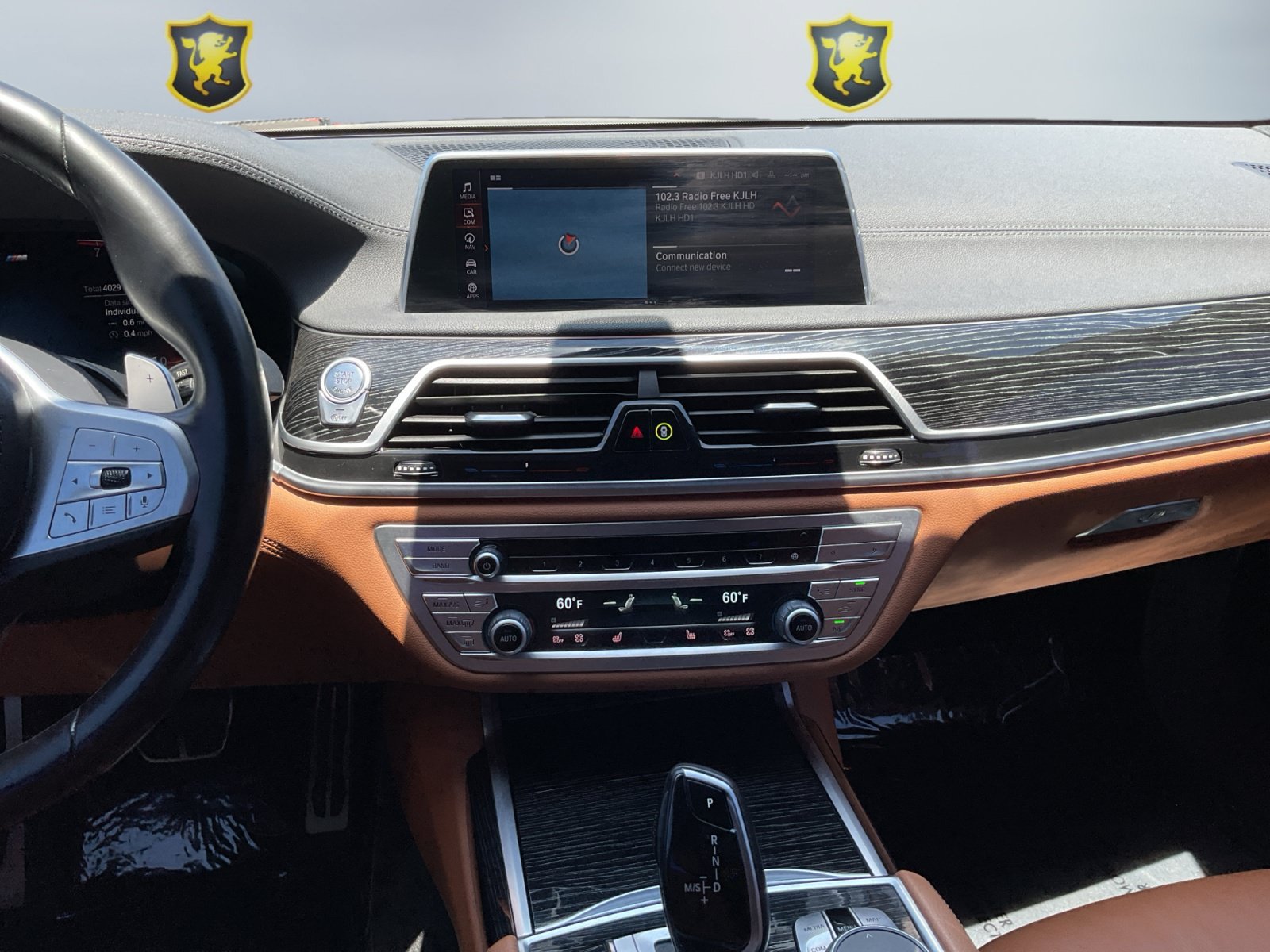Used 2022 BMW 740i w/ M Sport Package RWD image 13