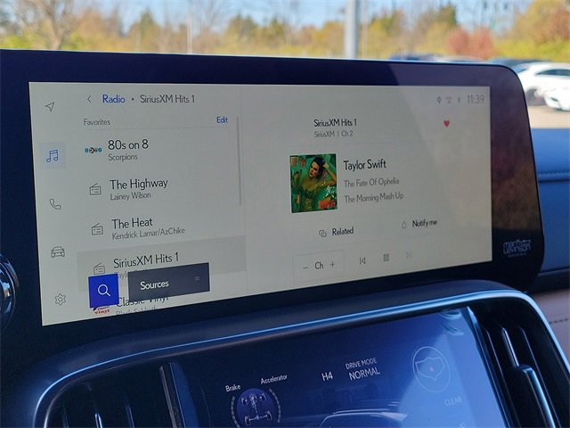 New 2025 Lexus LX 600 4WD w/ Premium Package image 24