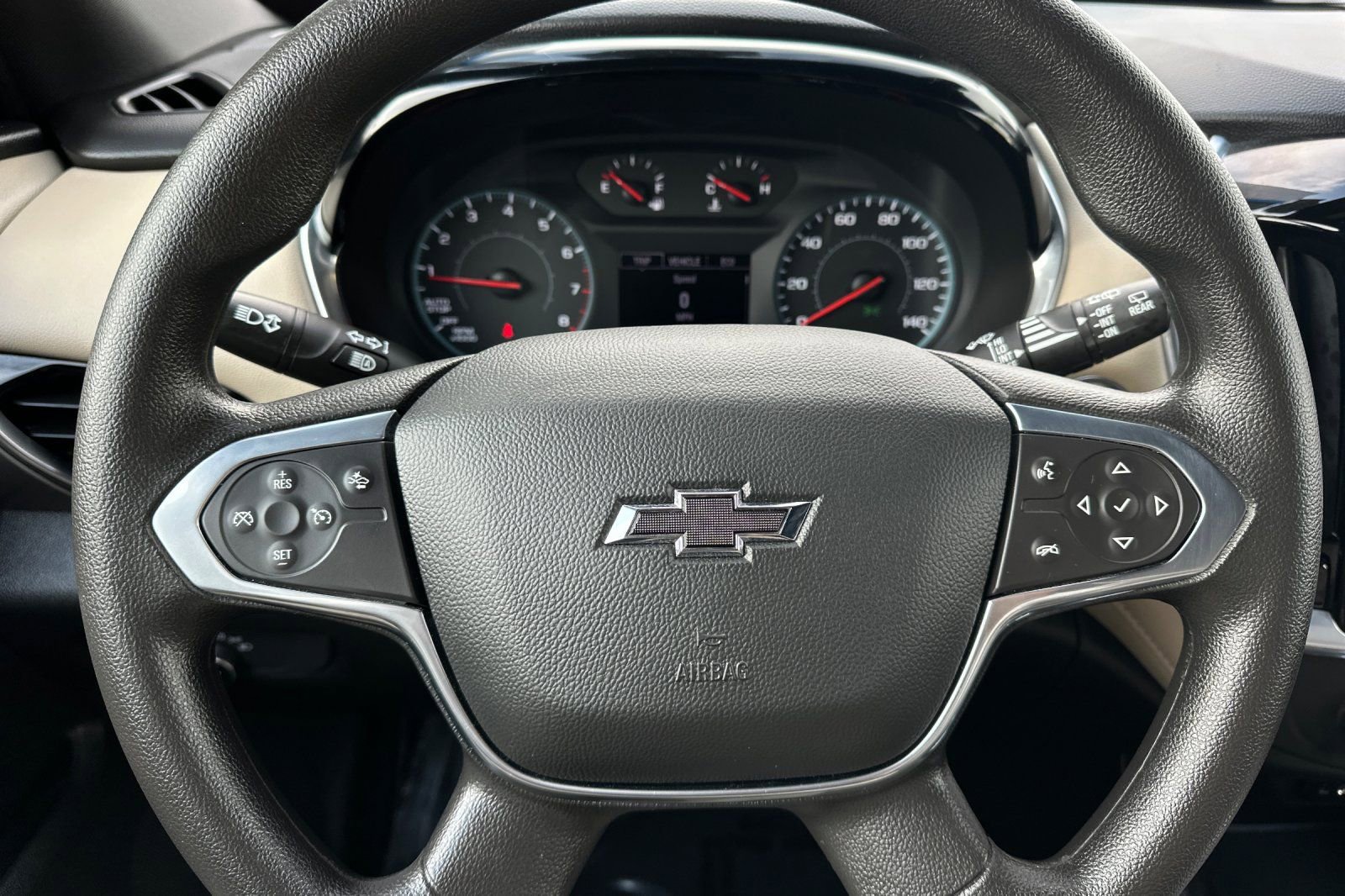 Certified 2023 Chevrolet Traverse LS w/ Midnight/Sport Edition image 31