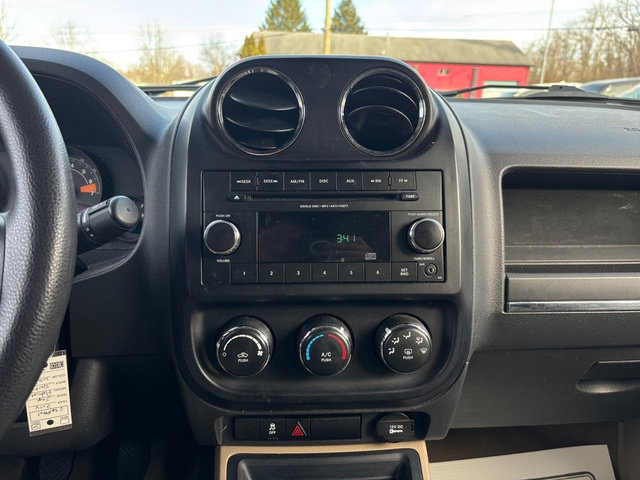 Used 2014 Jeep Patriot Sport image 18