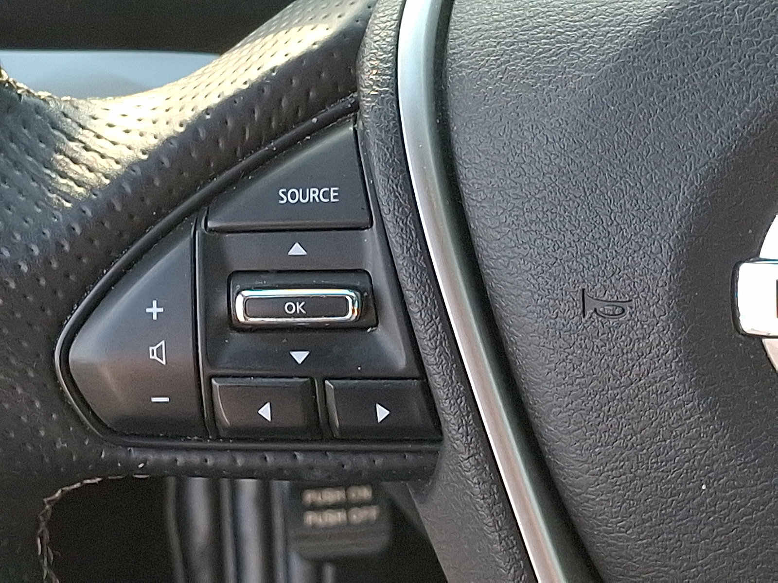 Used 2019 Nissan Maxima 3.5 SV w/ Floor Mat Group FWD image 20