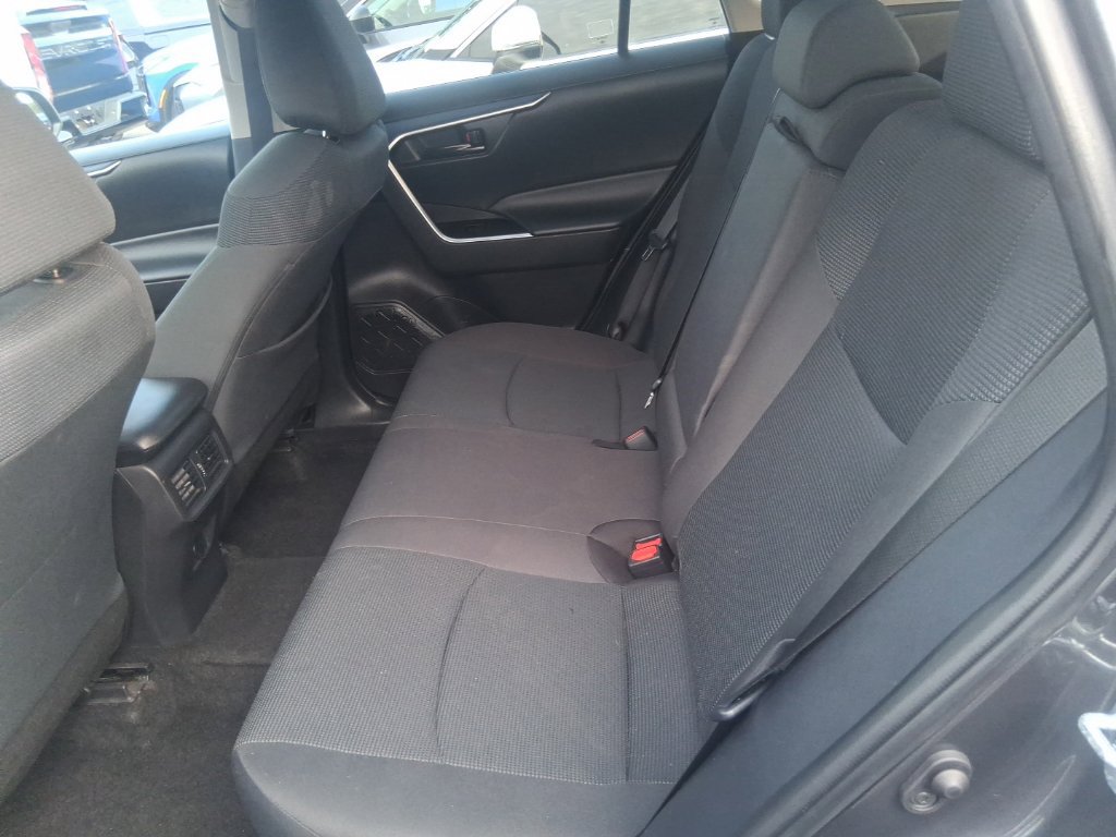 Used 2024 Toyota RAV4 LE AWD/4WD image 13
