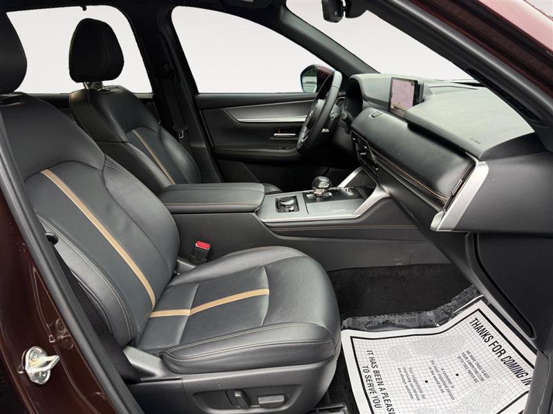 Used 2024 MAZDA CX-90 Plug-In Hybrid w/ Premium Plus image 16