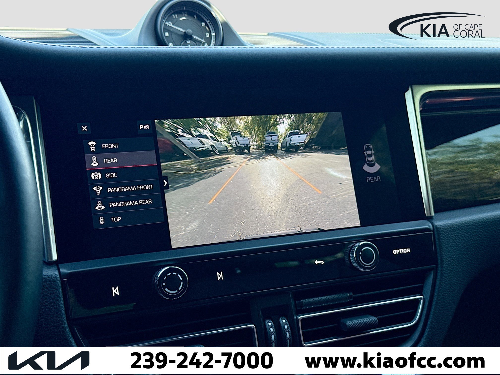 Used 2023 Porsche Macan S image 32