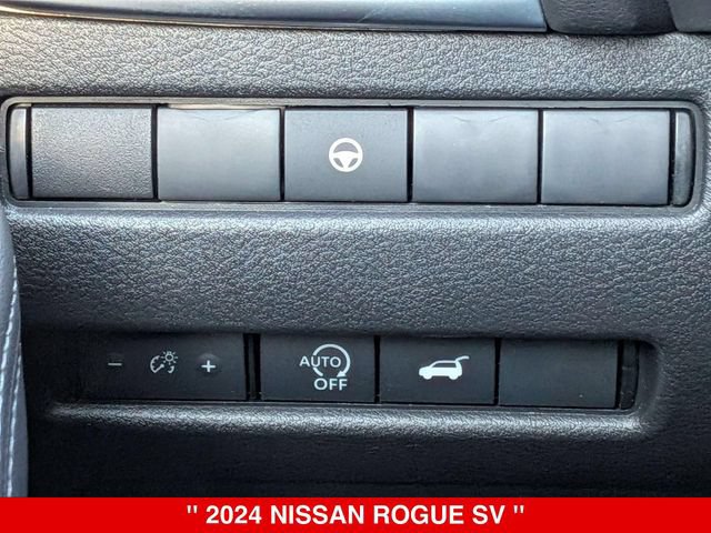 Certified 2024 Nissan Rogue SV w/ SV Premium Package AWD/4WD image 20