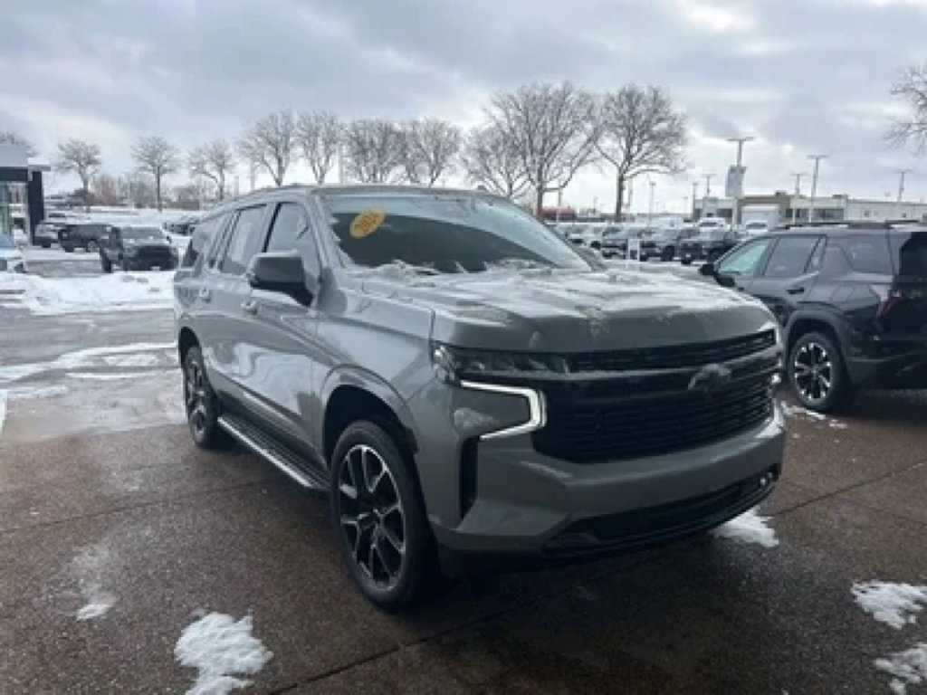 Used 2024 Chevrolet Tahoe RST w/ Luxury Package AWD/4WD image 3