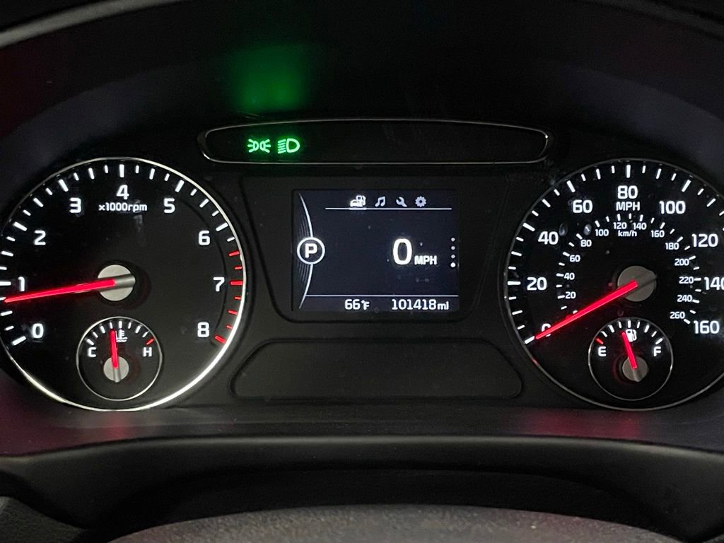 Used 2016 Kia Sorento LX image 16