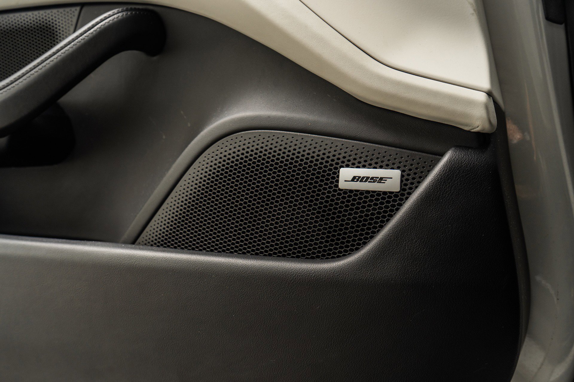 Used 2021 Porsche Taycan Turbo S image 33