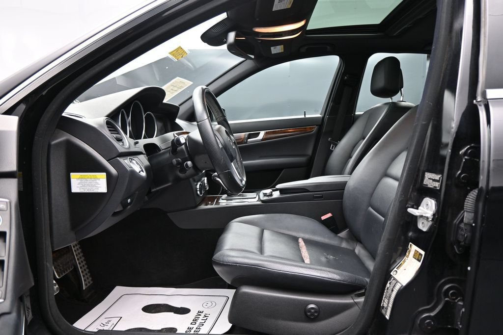 Used 2013 Mercedes-Benz C 300 4MATIC Sedan image 9