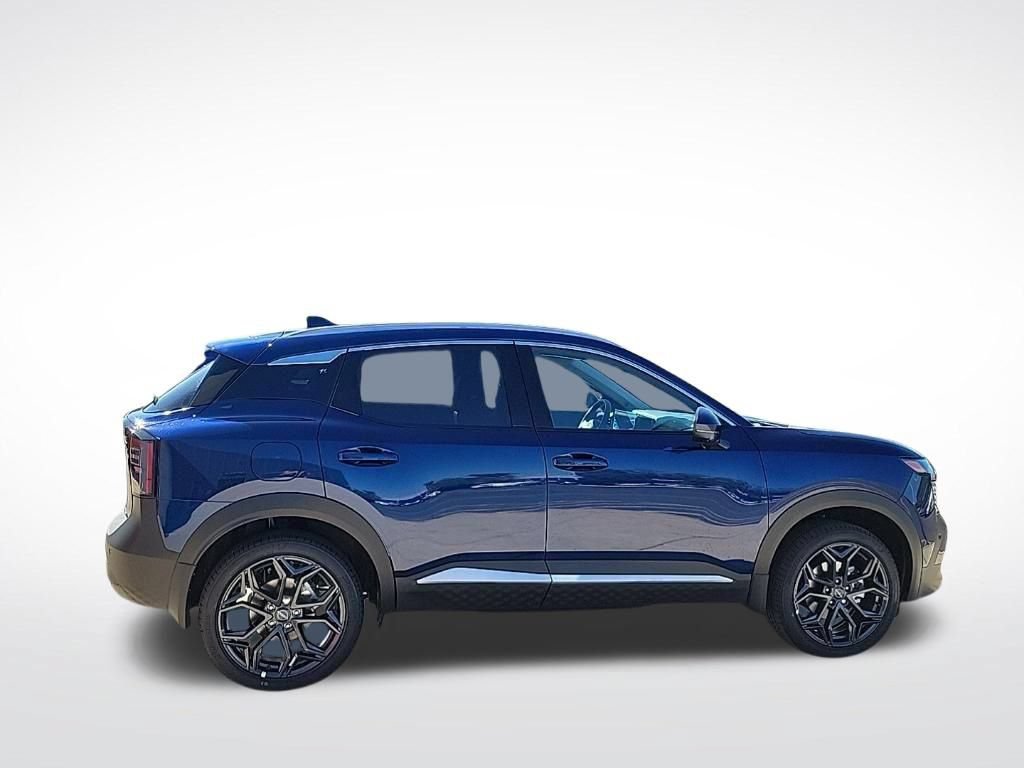 New 2025 Nissan Kicks SR w/ SR Premium Package AWD/4WD image 6