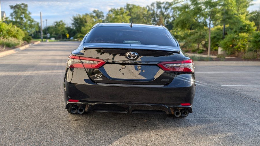 Used 2023 Toyota Camry XSE FWD image 4