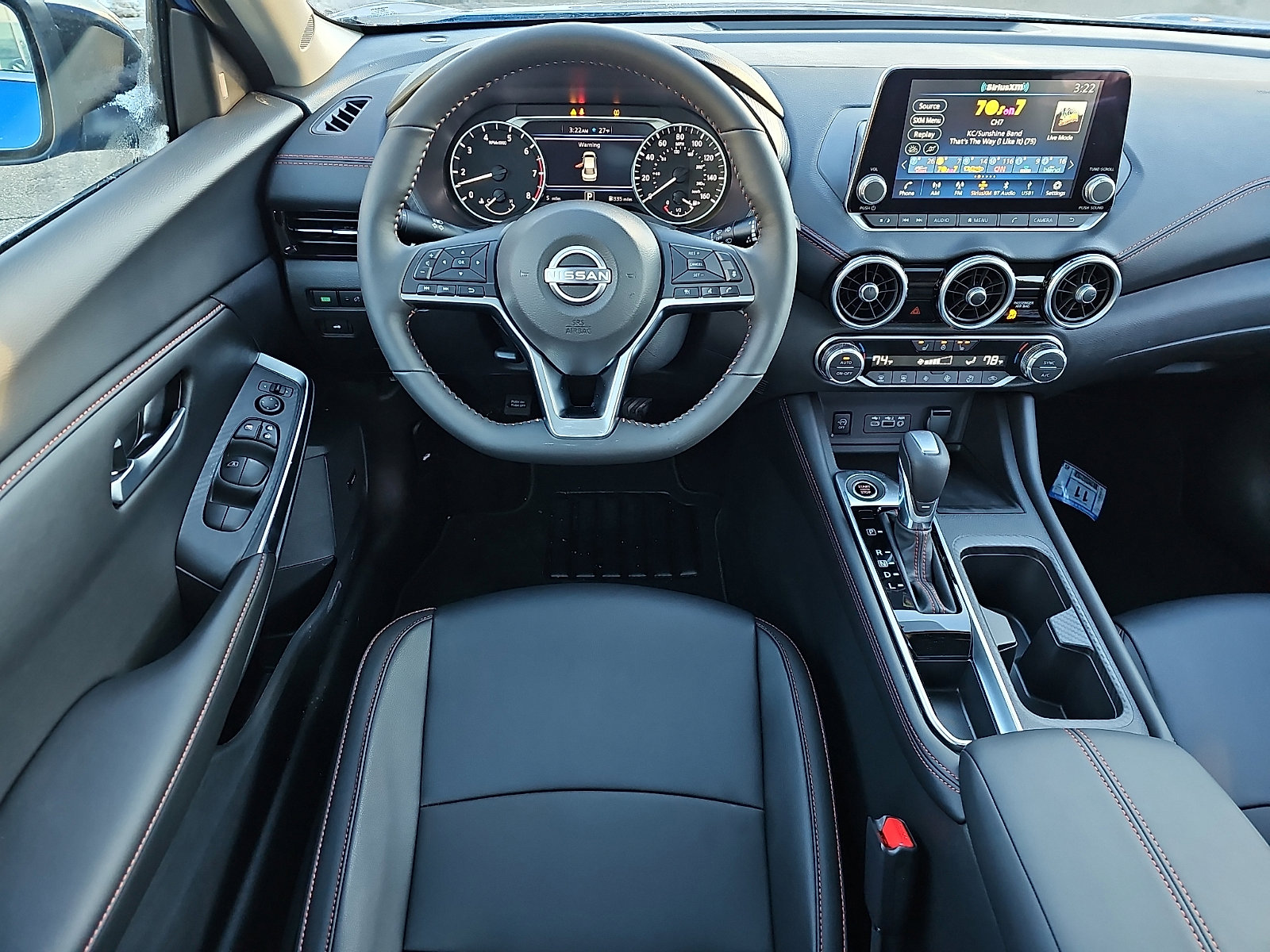 Used 2025 Nissan Sentra SR w/ SR Premium Package image 12