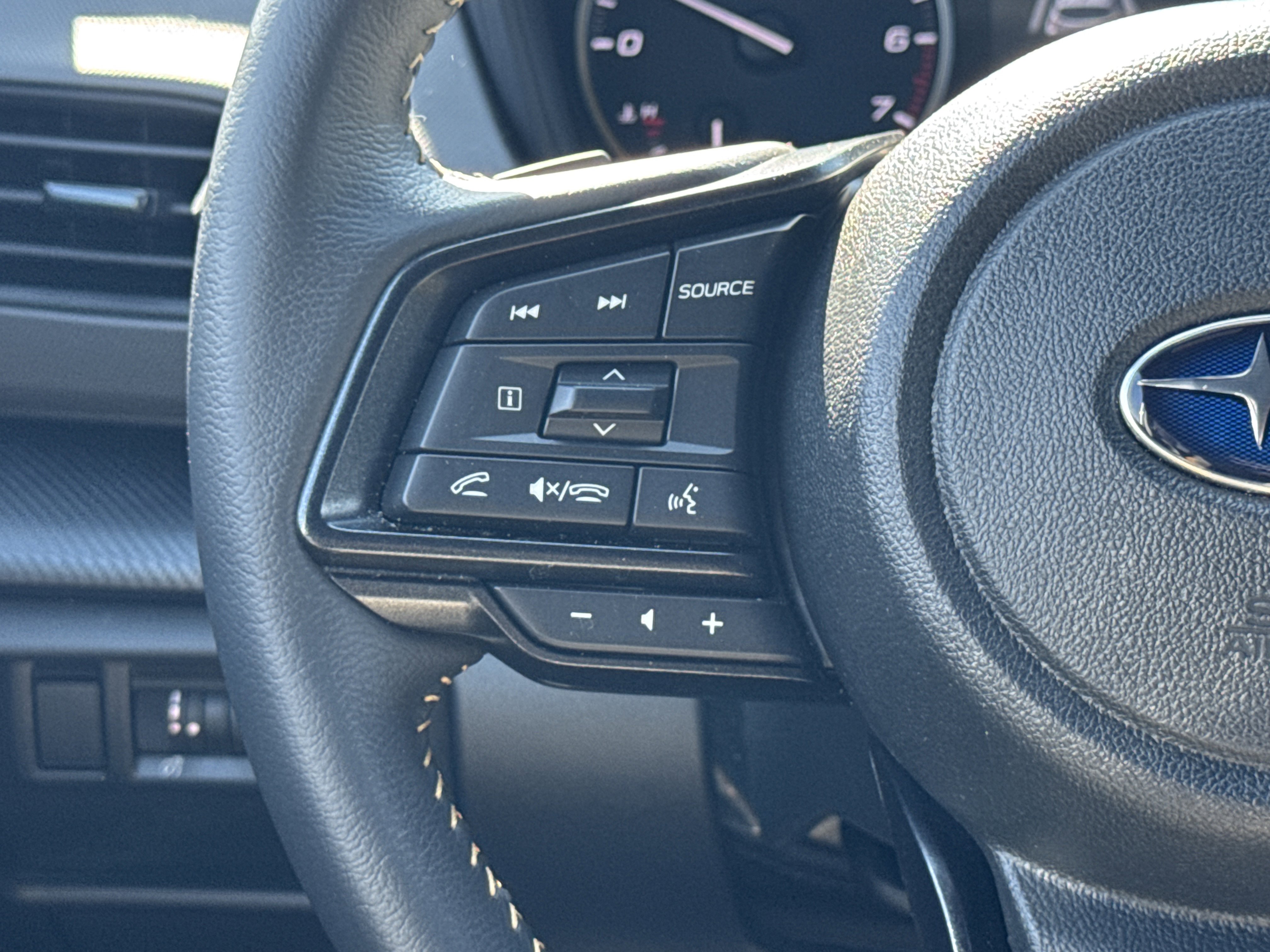 Certified 2024 Subaru Crosstrek 2.5i Sport w/ Crosstrek Mirror Package image 5