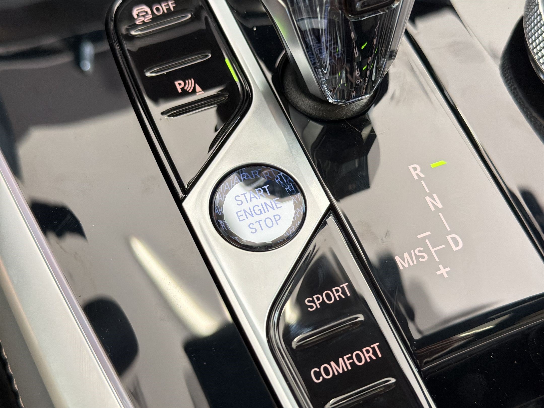 New 2026 BMW ALPINA XB7 AWD/4WD image 27