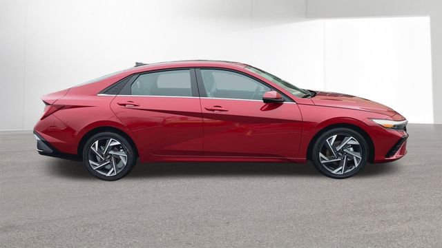New 2026 Hyundai Elantra Limited image 10
