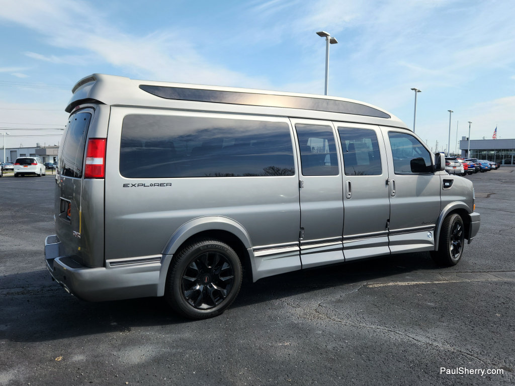 Used 2023 GMC Savana 2500 Extended RWD image 15