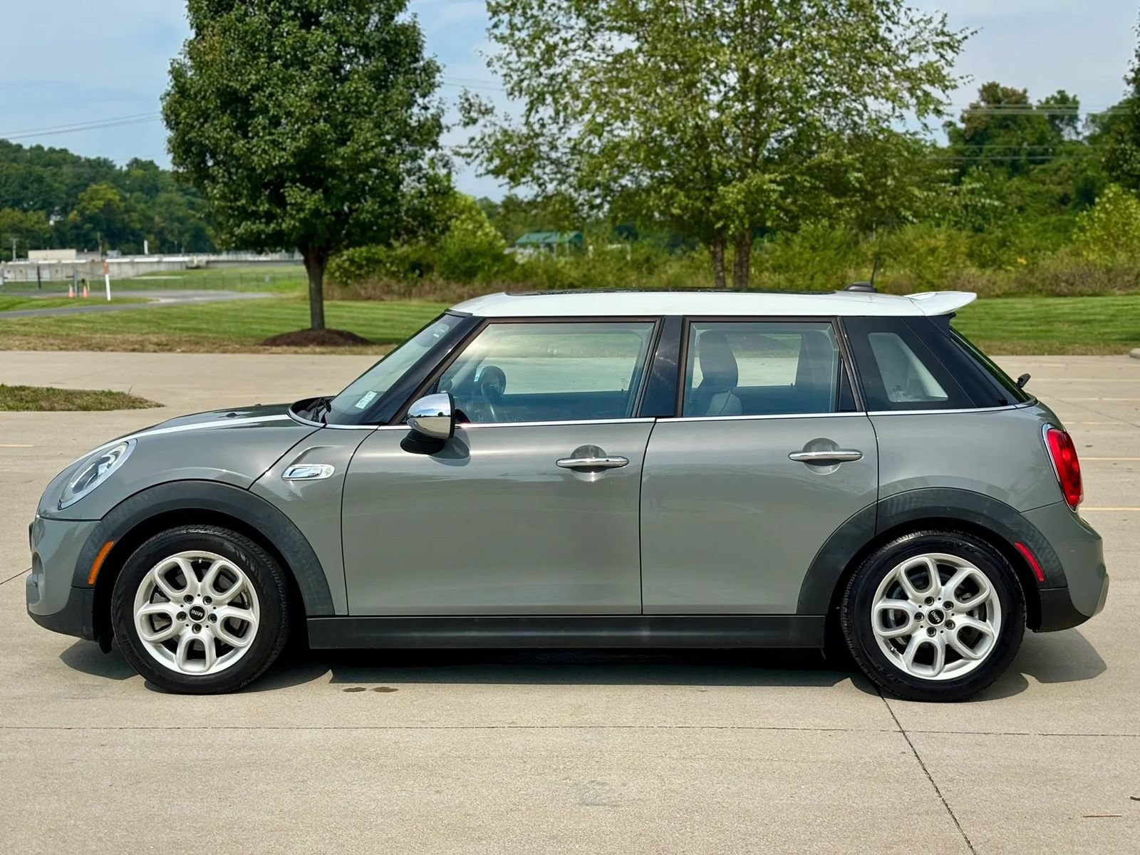 Used 2016 MINI Cooper S FWD image 13