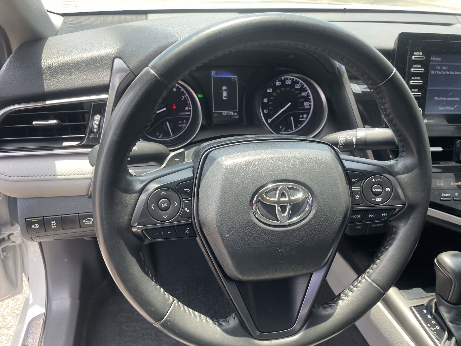 Used 2023 Toyota Camry SE w/ Convenience Package FWD image 13