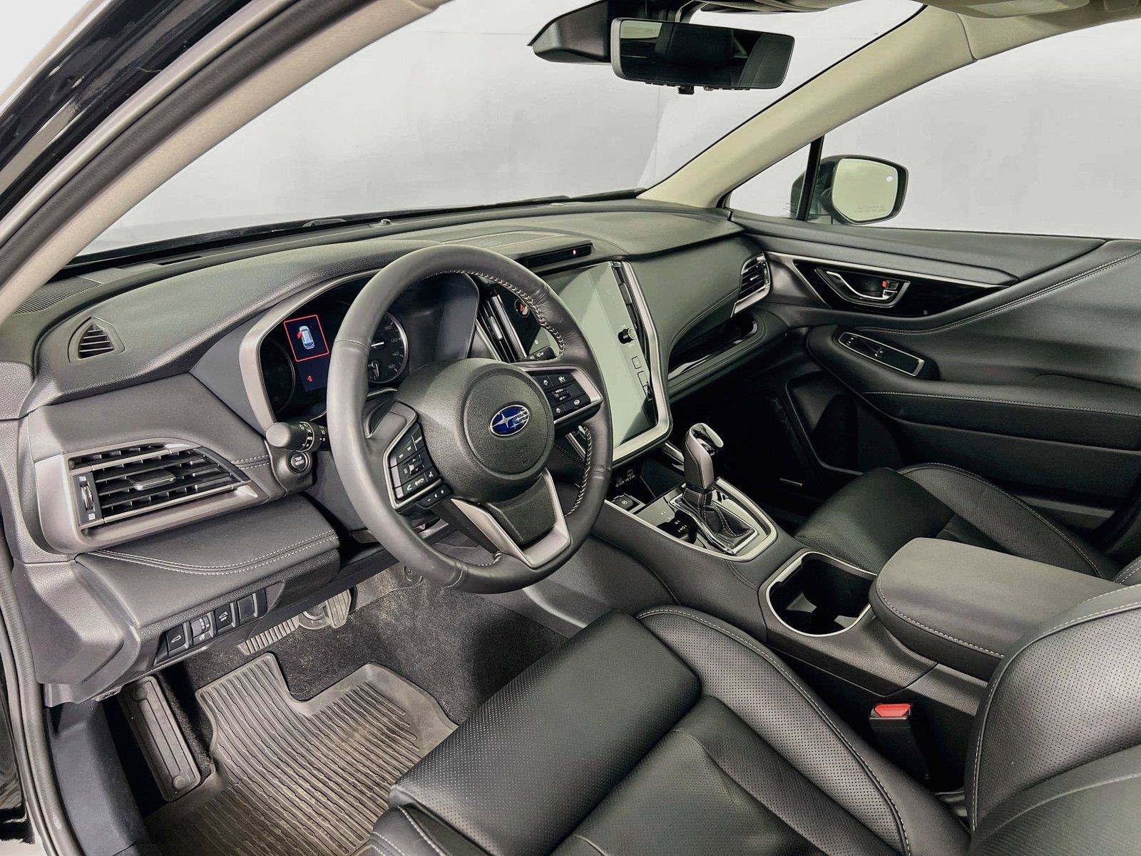 Used 2025 Subaru Outback Touring XT AWD/4WD image 10